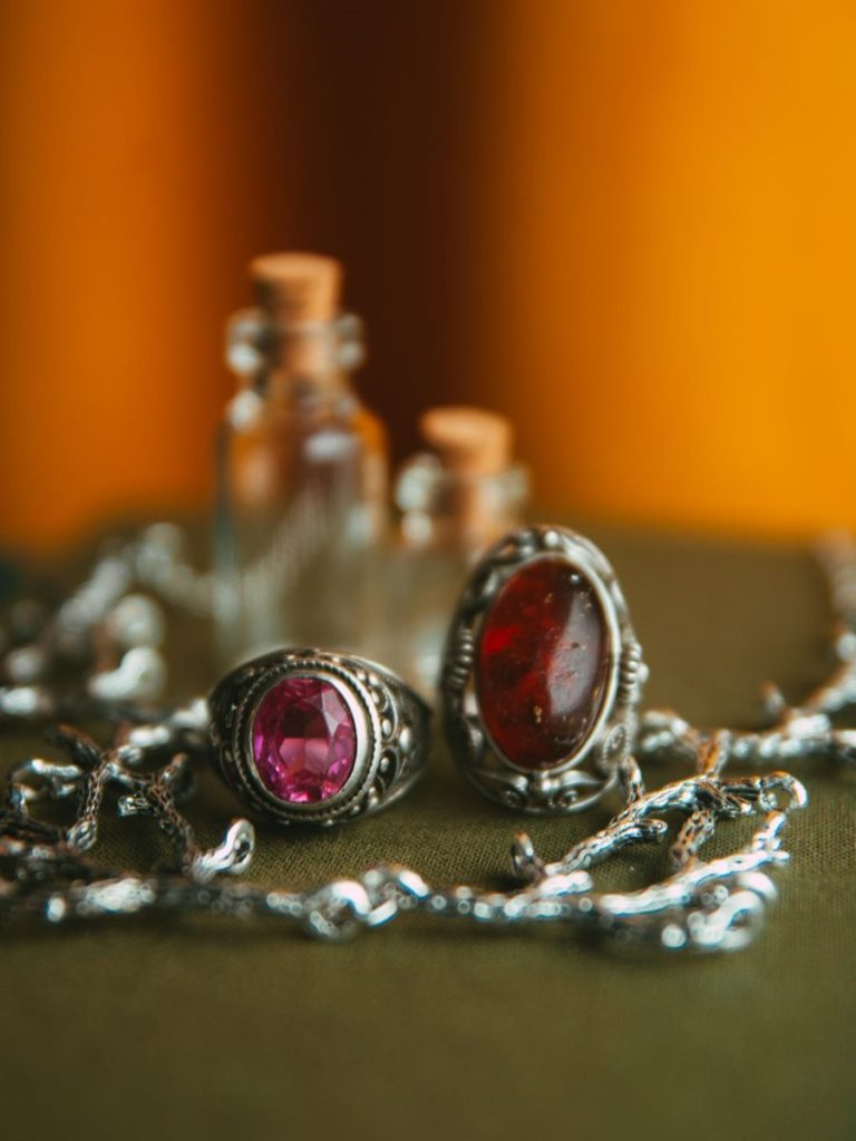 Red Stone Vintage Ring