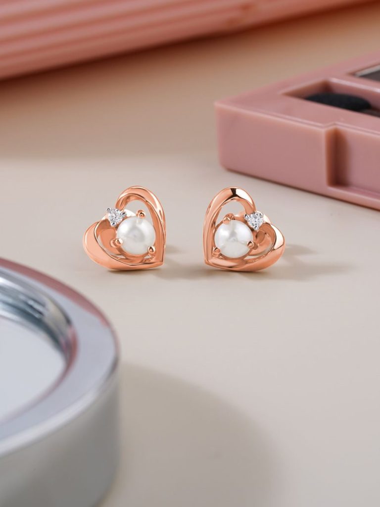 Rose Heart Pearl Studs
